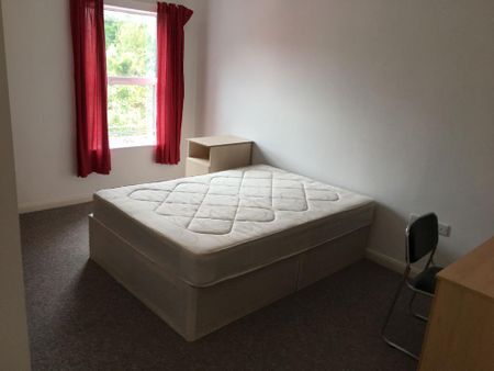 4 bedroom house to rent - Photo 3