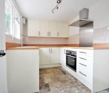 2 bedroom semi-detached house to rent - Photo 1