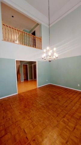 For Lease - 26 Hacienda Court, Brampton, Ontario - Photo 2