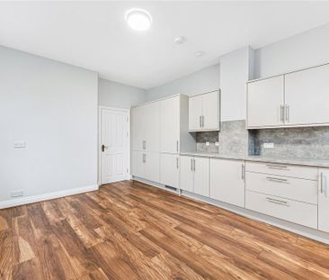 4 bedroom terraced house to rent - Photo 4