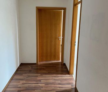 Helle Zwei-Zimmer-Wohnung im 4. OG ab sofort zu vermieten! - Foto 5