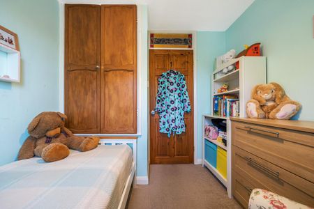 3 bedroom terraced house to rent - Photo 3