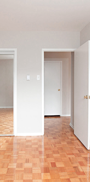 525 Avenue Eglinton Est - 1 Chambre - Photo 1
