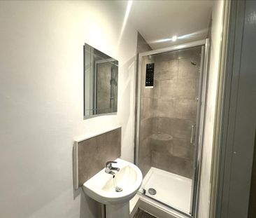 1 bedroom in a house share to rent - Photo 6
