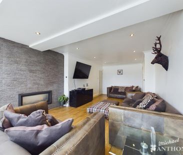 4 bedroom detached house to rent - Photo 1