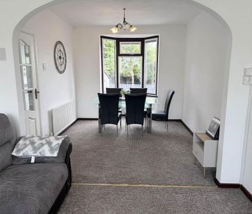 386 Castlereagh Road, Belfast, BT5 6AE - Photo 2