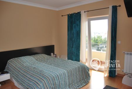 Moradia T4 em Lisboa - Foto 3
