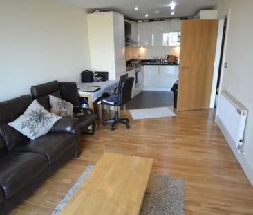 1 Bed Flat, Raphael House, IG1 - Photo 1