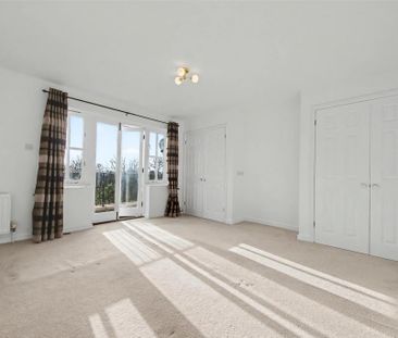 4 bedroom townhouse to rent - Photo 3