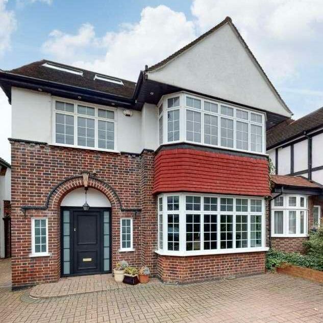 Highfield Gardens, London, NW11 - Photo 1