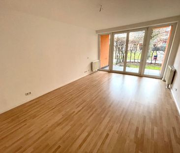 schöne 3-Zimmer Erdgeschosswohnung mit Mietereigenem Garten und Ein... - Photo 1
