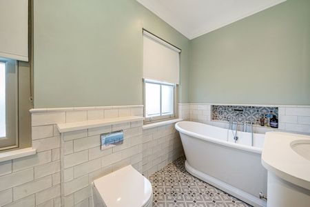 Petworth Road, Wormley, Godalming, Surrey, GU8 - Photo 5