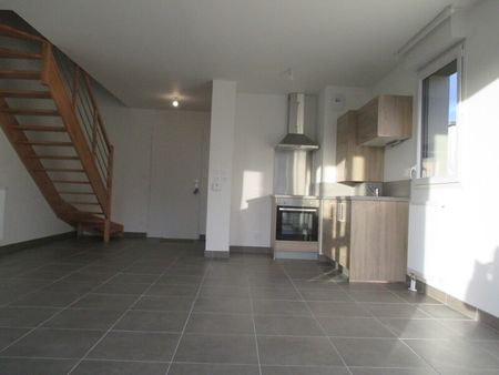 Location Maison 3 Pièces 63 m² - Photo 2