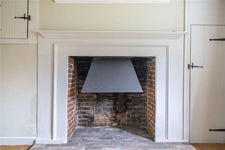 A stunning 4/5 bedroom house with versatile interior and well maintained garden, with beautiful views - Photo 3