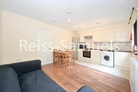 4 bedroom terraced house to rent - Photo 2
