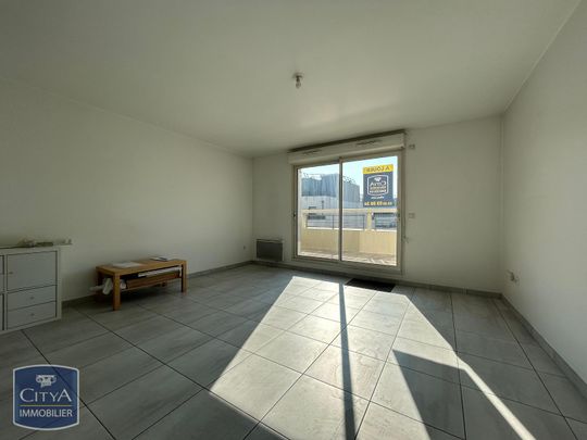 Location Appartement 3 pièces 64m² ROSNY SOUS BOIS 93110 - Photo 1