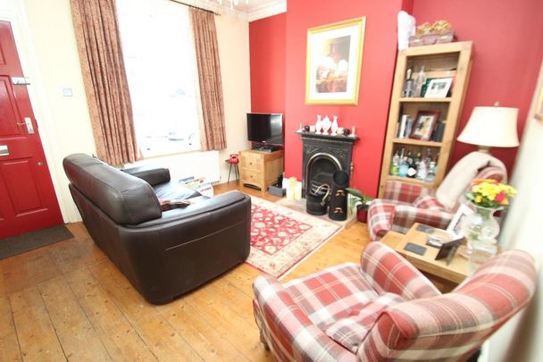 3 bedroom terraced house to rent - Photo 1