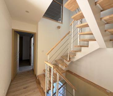 Location Maison 6 pièces 119m² LAYRAC 47390 - Photo 5