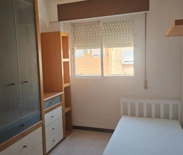 Piso de alquiler en Calle de Ibáñez Marín, San Isidro - Photo 2