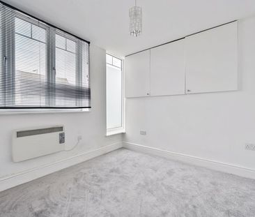 Lower Street, Haslemere, Surrey, GU27 - Photo 4