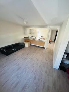 For Lease - 1755 Eglinton Avenue Unit# 2nd floor Residential, Toronto, Ontario - Photo 2