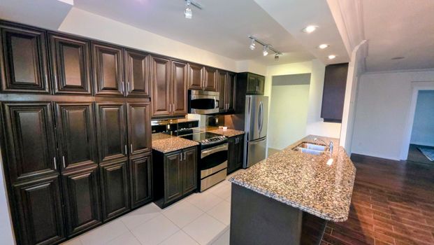 For Lease - 88 Promenade Circle Unit# 1110, Vaughan, Ontario - Photo 1