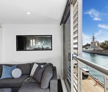 Immaculate Furnished Studio Apartment - Photo 3