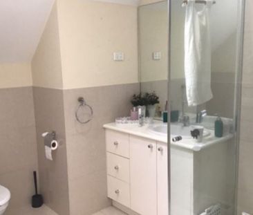 TOWNHOUSE ON TOP OF THE HILL - Photo 6