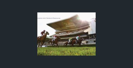 Sunlit Sophistication Overlooking Centennial Park - Photo 3