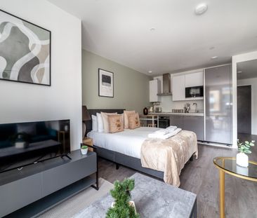 Studio Flat, Discovery House, SW18 - Photo 1