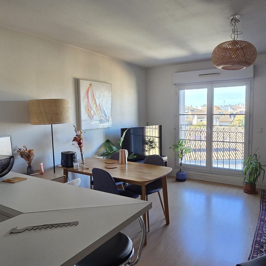 Location Appartement 2 pièces 56m² BORDEAUX 33000 - Photo 1
