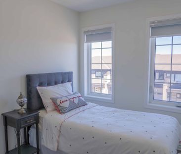 For Lease - 3372 Swordbill Street, Pickering, Ontario - Photo 1