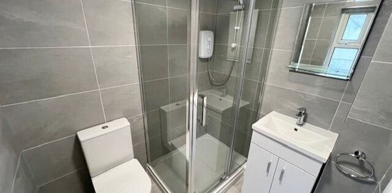 Cathedral Road - Photo 2