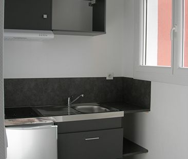 Location Appartement 1 pièce 28m² - Photo 2