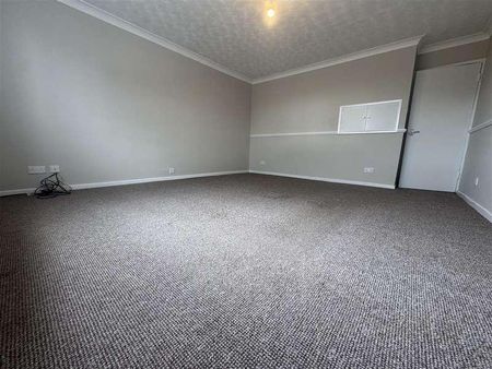 Constable Avenue, Clacton-on-sea, CO16 - Photo 4