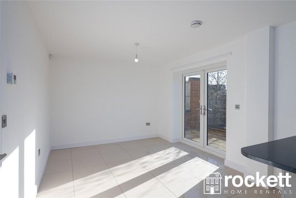 4 bedroom detached house to rent - Photo 1