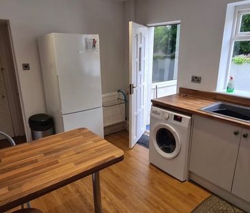 2 Bed End Terrace, Acres Road, M21 - Photo 6