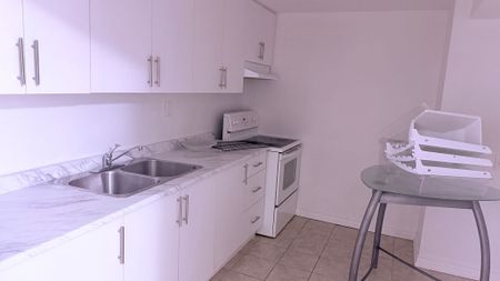 For Lease - 34 Bottomwood Street, Brampton, Ontario - Photo 3