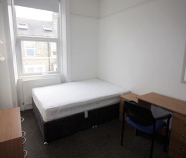 4 bedroom property to rent - Photo 5