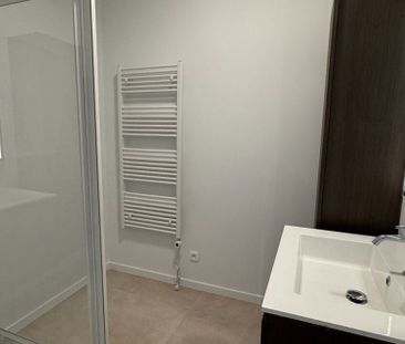 Appartement te huur in Sint-Amandsberg voor € 1.200 met 2 slaapkamers - Photo 5