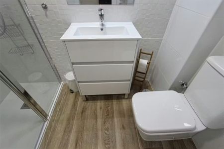 Calle Rosa, Getafe, Community of Madrid 28903 - Photo 4