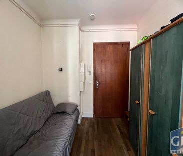 Location Appartement 1 pièce 11m² - Photo 3