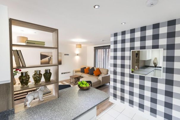 4 bedroom townhouse to rent - Photo 1
