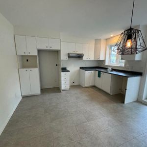 Beau 4 1/2 à Louer à Vimont - Photo 2