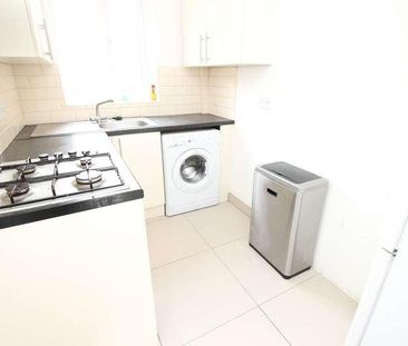 Brookside, Uxbridge, UB10 - Photo 6