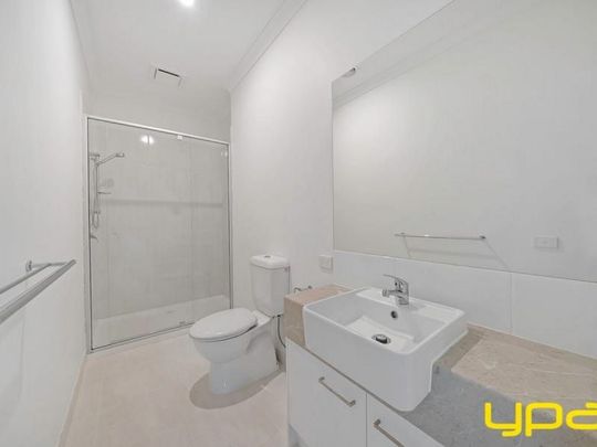 12 Caliche Place, CRANBOURNE EAST - Photo 1