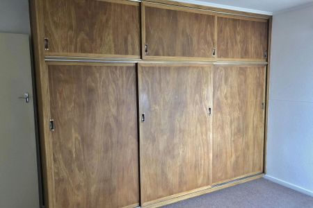 Two bedroom unit - Photo 3