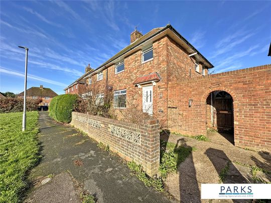 Amberley Close, Hove, East Sussex, BN3 8JR - Photo 1