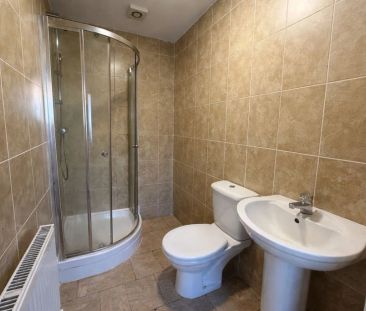 (Flat 3) 110 Monks Road, - Photo 1