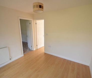 3 bedroom detached house to rent - Photo 3